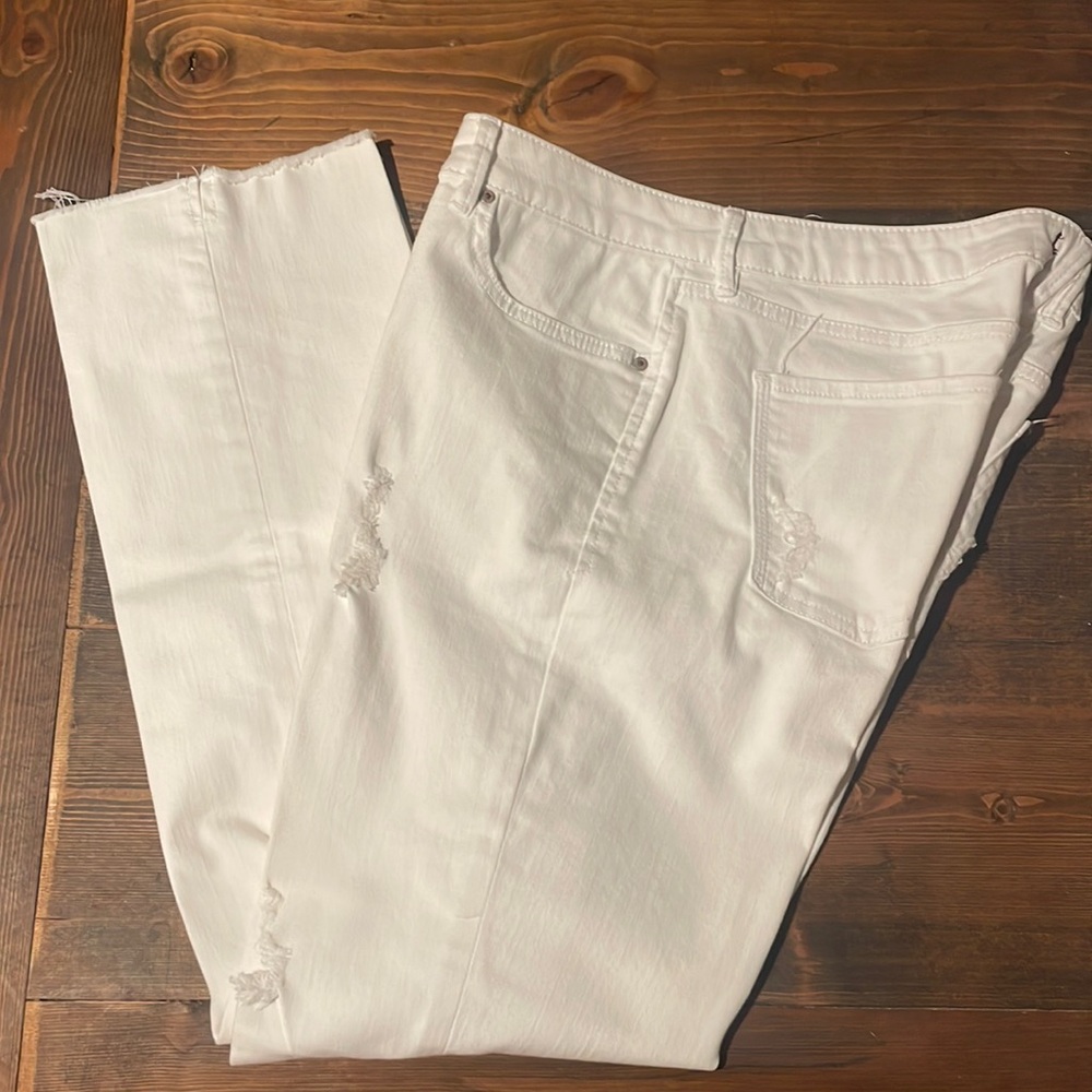 Dear John white “playback cuffed” cropped straight leg